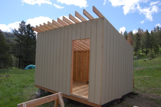 Bobbs: Wooden sheds with lofts